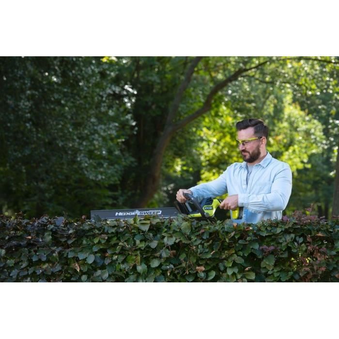 Taille-haie sans fil RYOBI ONE+ 18 V LINE - Design en ligne - Lames de 55 cm - Empattement de 24 mm - 1 batterie 18 V 4,0 Ah et 1 chargeur de batterie