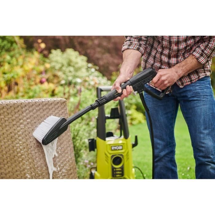 Nettoyeur haute pression 1800 W 130 bar 420 L - flexible de 5 m - réservoir de 0,9 L - lance diverse - lance turbo - brosse multi-surf