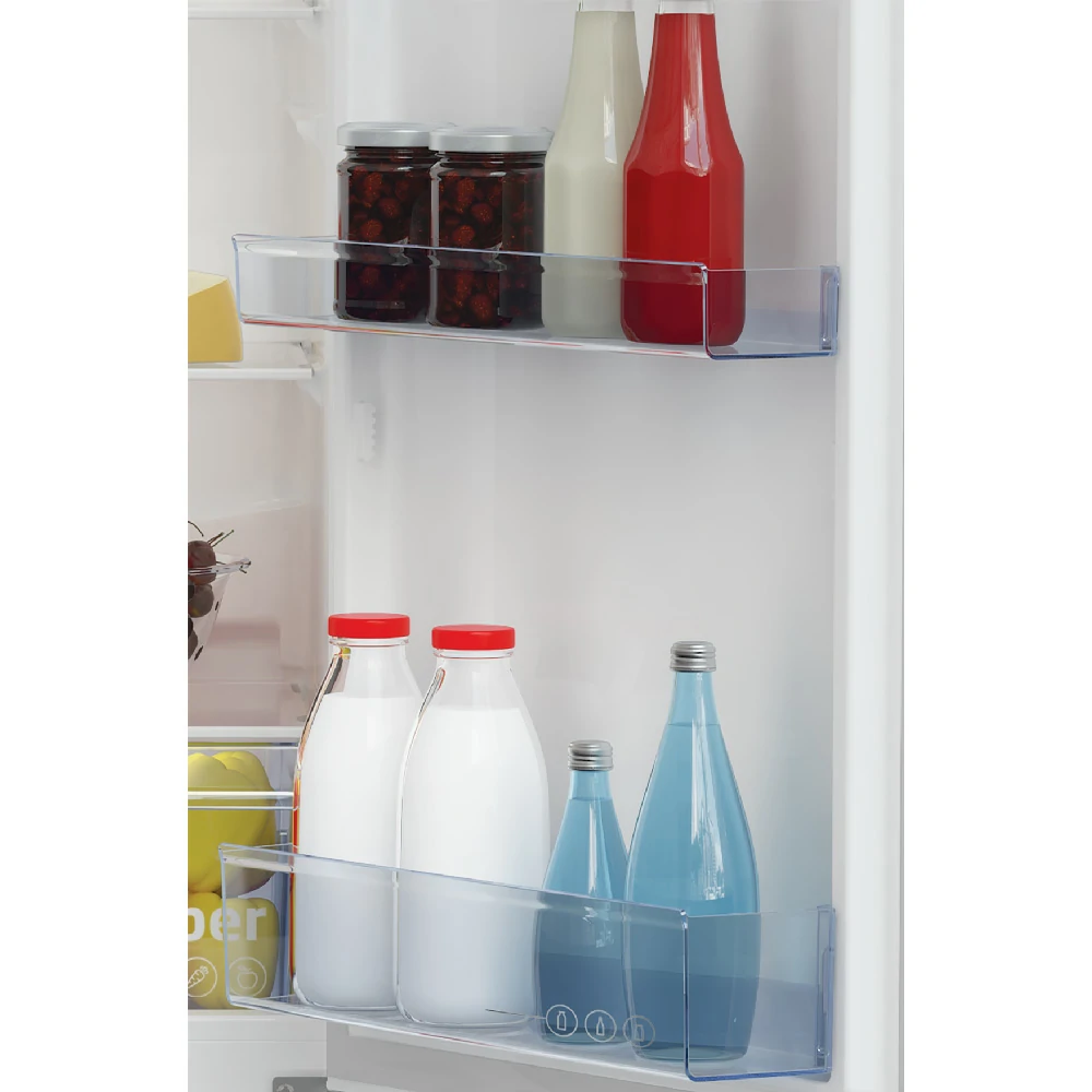 Frigorifero a libera installazione combinato Beko RCSA300K40SN