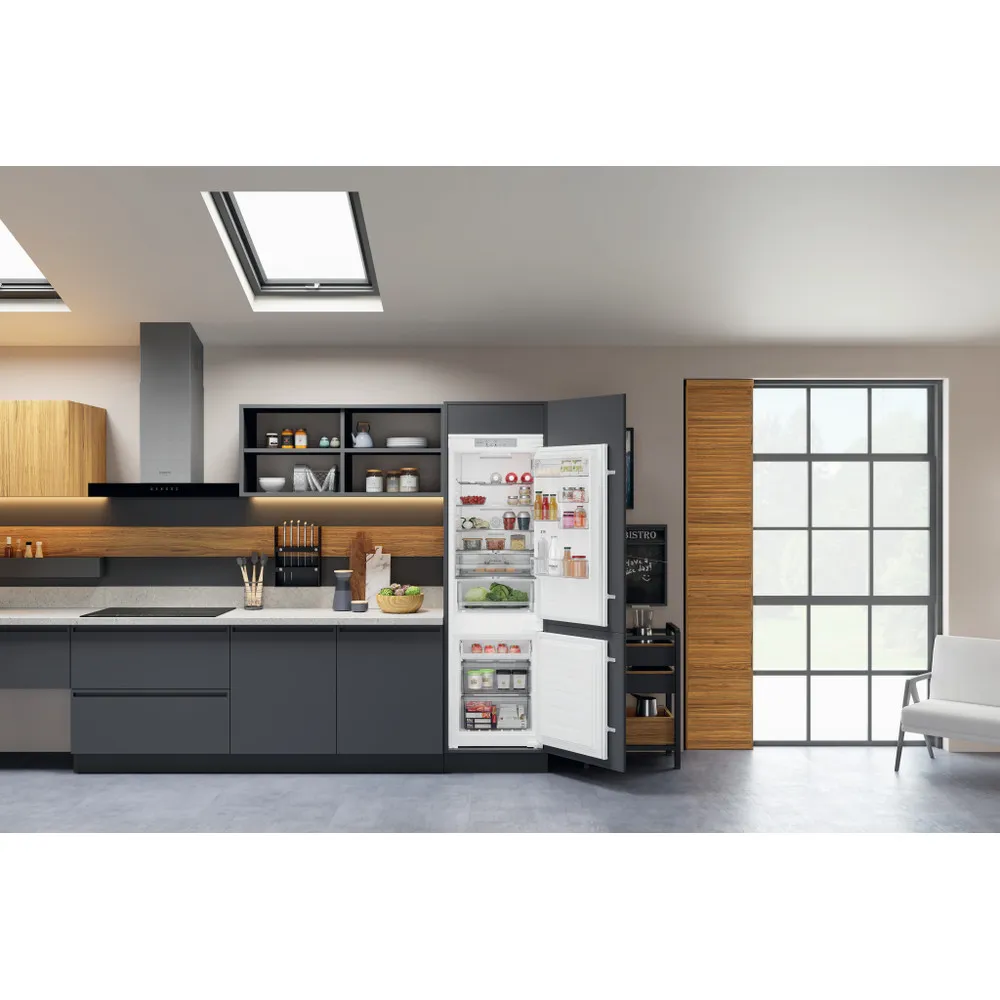 Frigorifero combinato da incasso no frost Hotpoint HAC18 T542 2