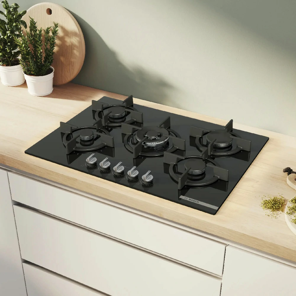 Cuisinière à gaz Bosch à 5 brûleurs 75CM NOIR PPQ7A6I15