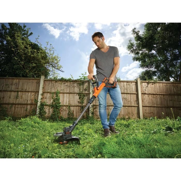 Coupe-câble sans fil BLACK & DECKER POWERCOMMAND 18 V LITHIUM 30 cm - 4 Ah - 1 batterie - 1 bobine de fil de 10 m et 1,6 mm - 1 chargeur