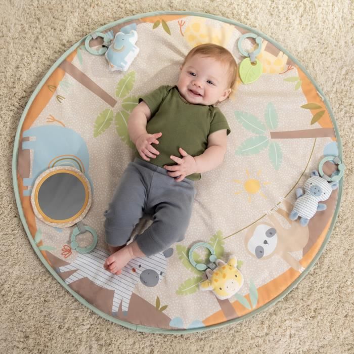 Alfombra de juego plegable para beb� INGENUITY WonderWood, redonda, con arco de madera, espejo y juguetes.