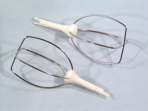 FOUET EN MÉTAL EN 2 PARTIES