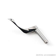 Fixation de la plaque inférieure