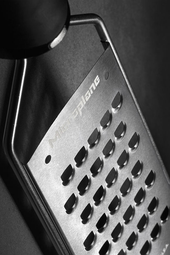 Râpe à lame ultra épaisse noire Microplane