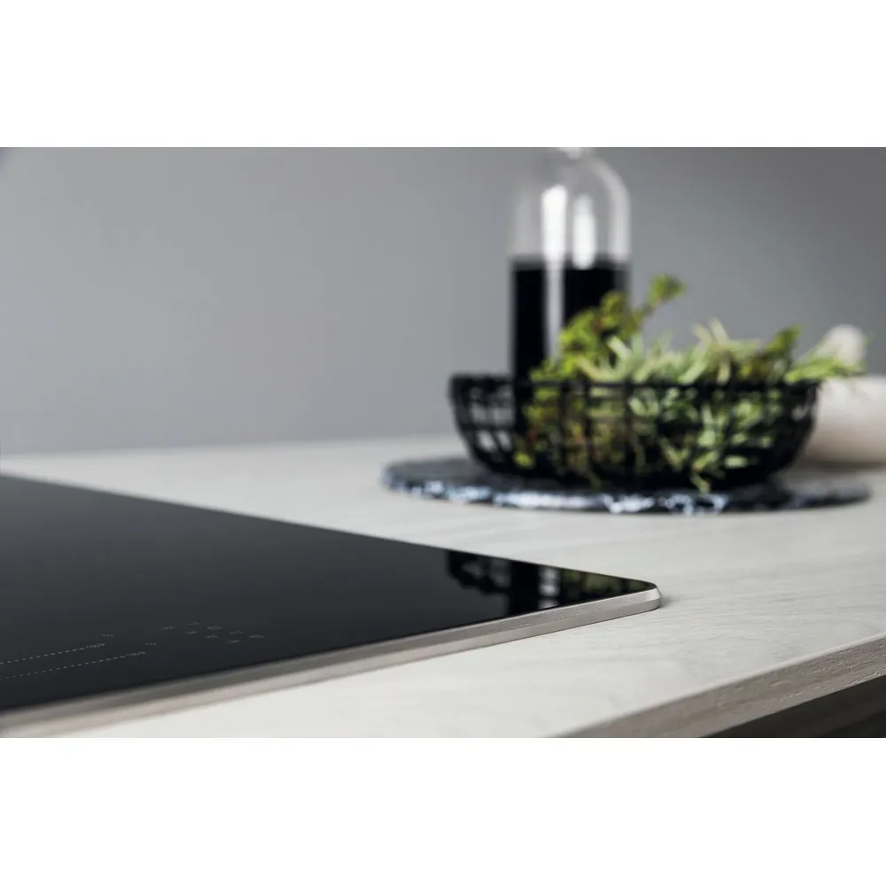 Table de cuisson à induction à 4 brûleurs Bauknecht BS 2677C AL