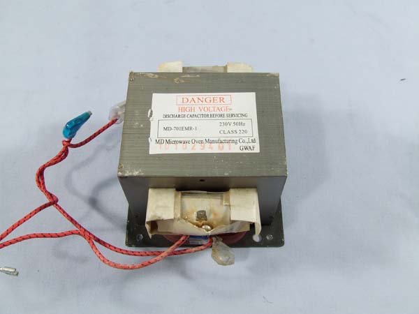 TRANSFORMATEUR (HAUTE TENSION)