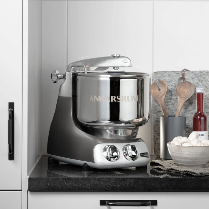 Batteur sur socle Ankarsrum Assistant Original 6230, noir métallisé