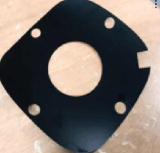 Feuille de protection du capot