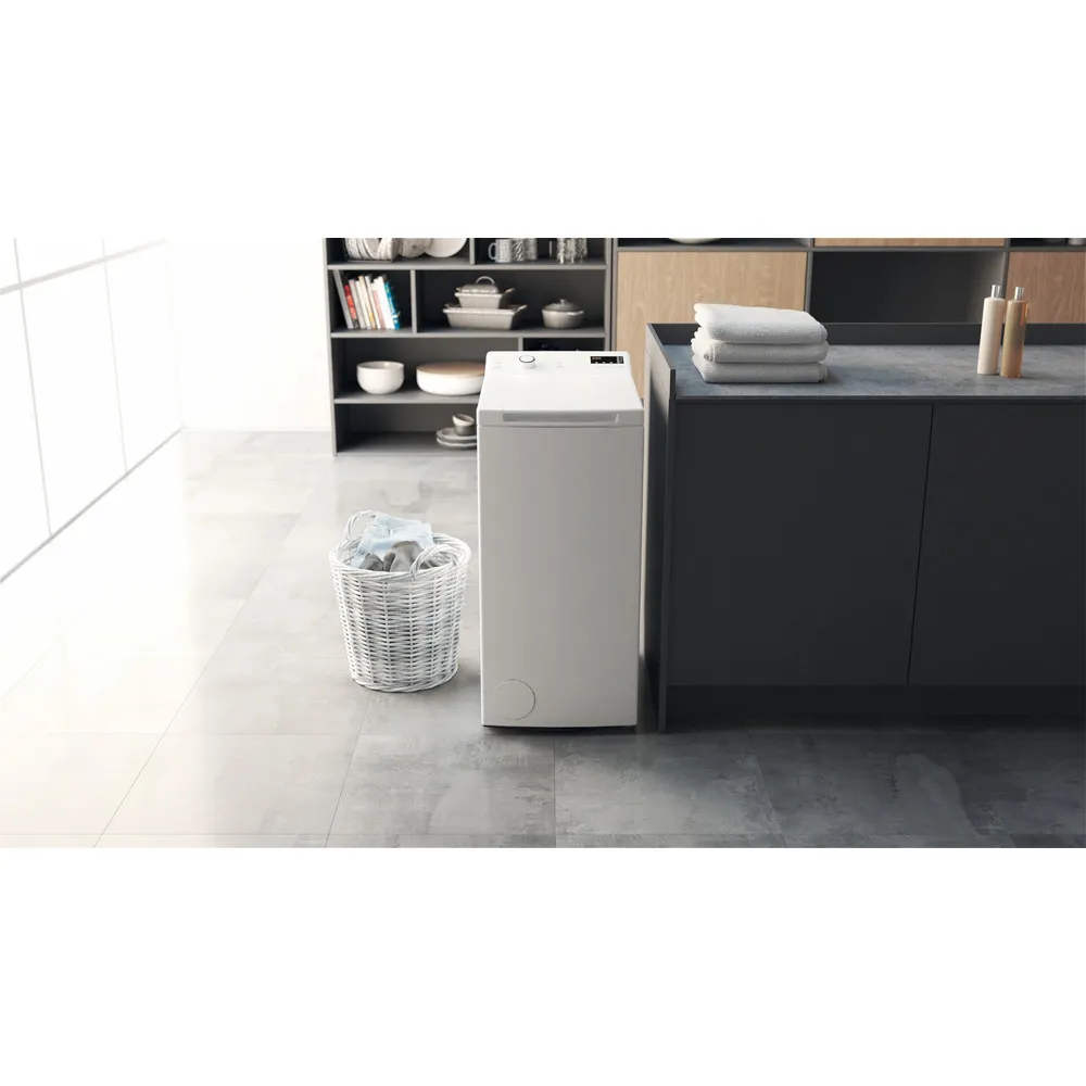 Lave-linge à chargement par le haut Hotpoint 1200GIRI WMTF 624U IT 6 kg