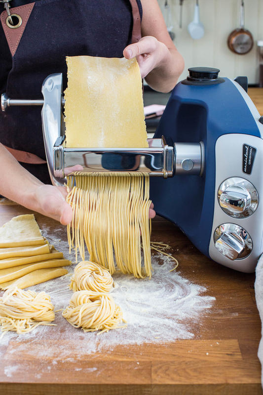 Coupe-pâte 2 mm pour mélangeur Ankarsrum