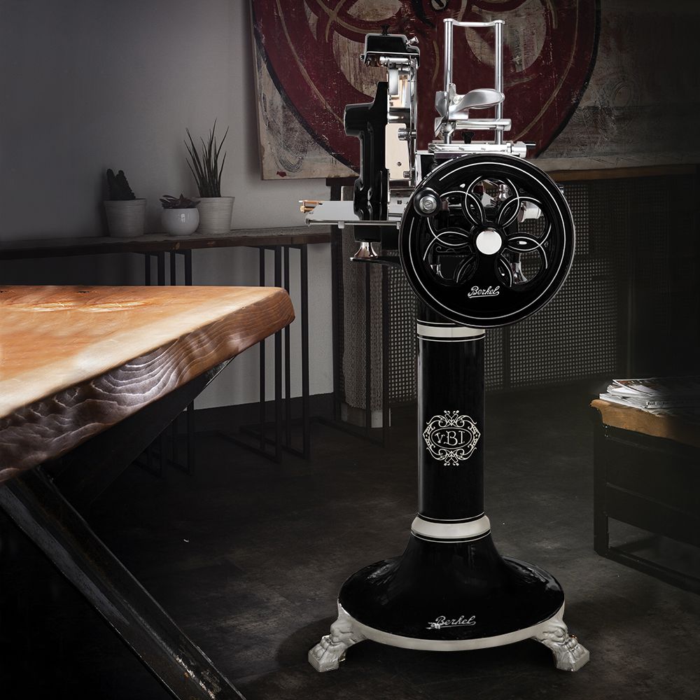 Support noir pour trancheuse Berkel B2