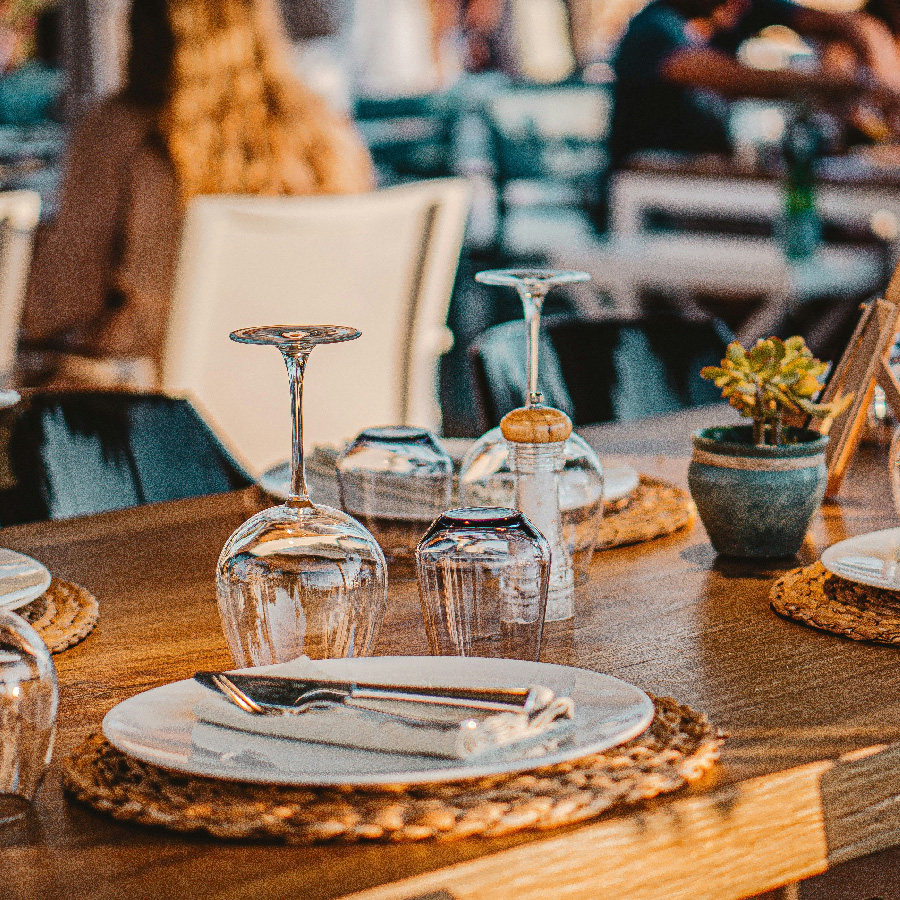 Boîte de 4 bidons de produit de rinçage pour lave-vaisselle professionnels ProActive Brill 5 litres